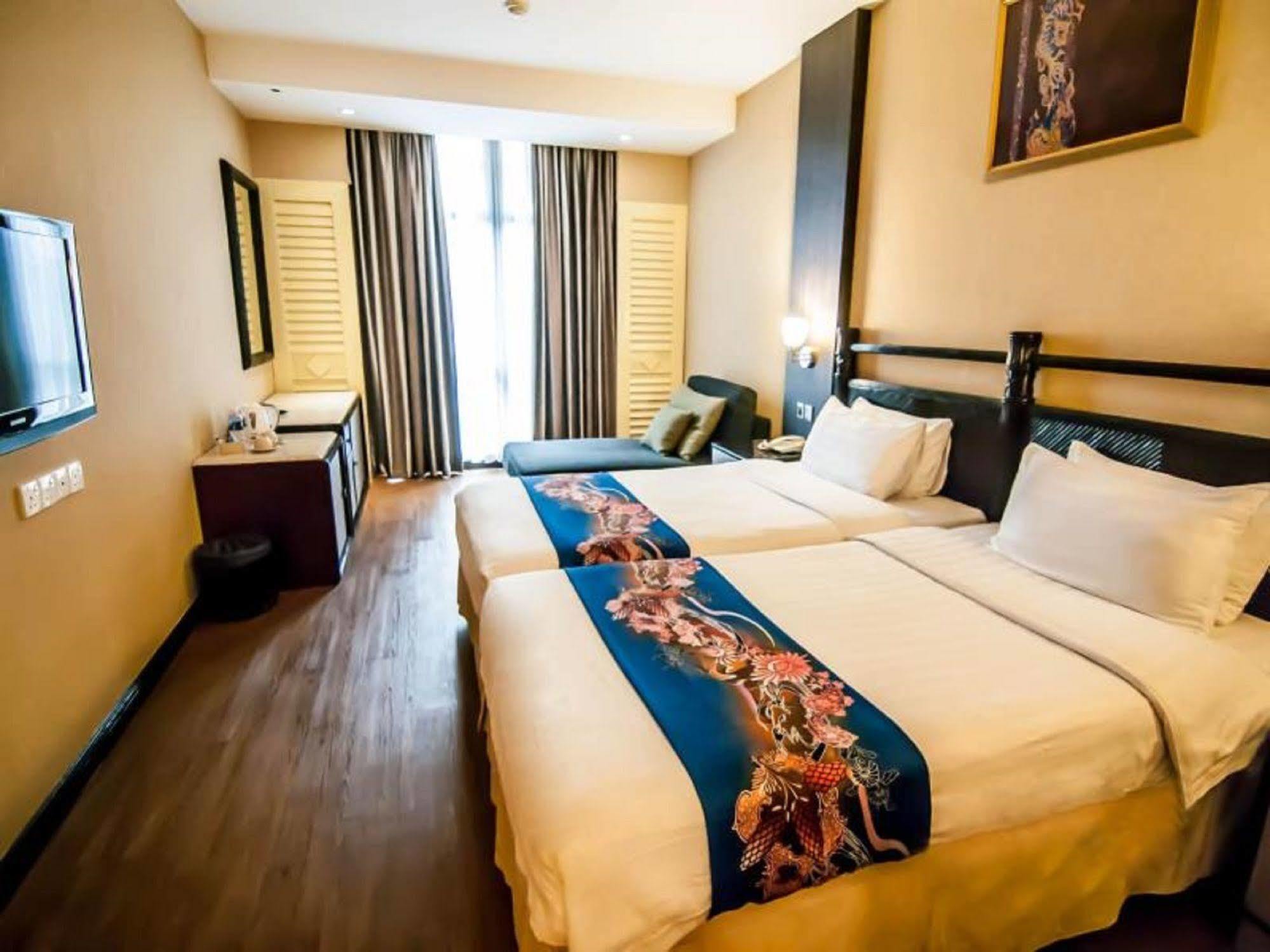 Kk Times Square Hotel Kota Kinabalu Exterior photo